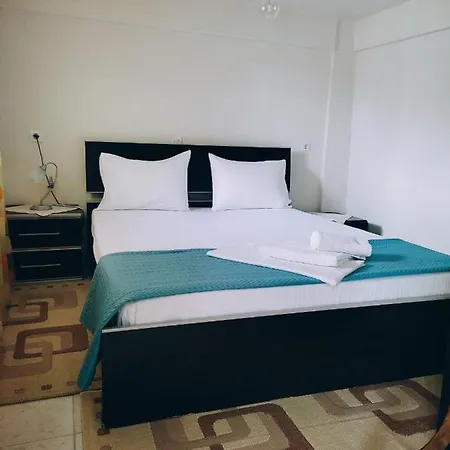 Sweet Apartment *